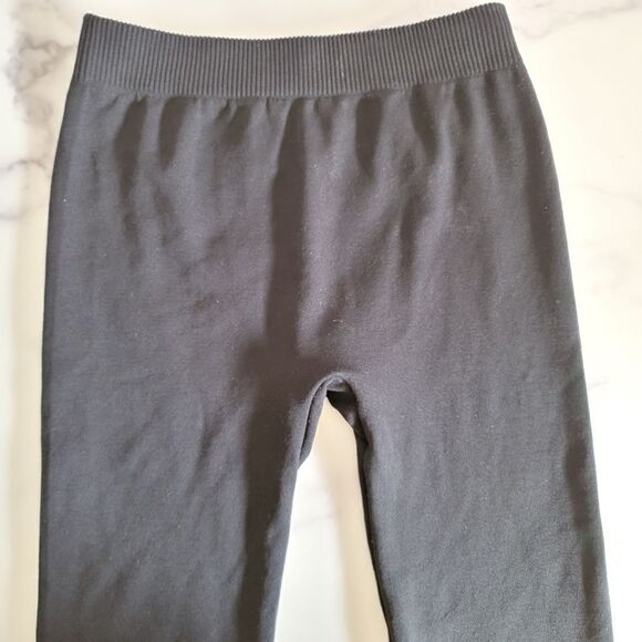 Like new leggings bundle of 2 full length comfy - Picture 2 of 7